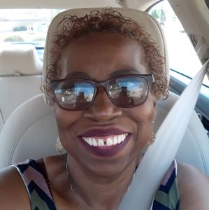 Meet your Posher, Pamela